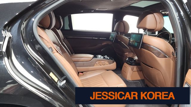 2019 Genesis G90 - Thumbnail 15