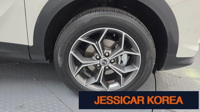 2022 KG Mobility Beautiful Korando - Thumbnail 4