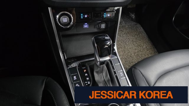 2022 KG Mobility Beautiful Korando - Thumbnail 19