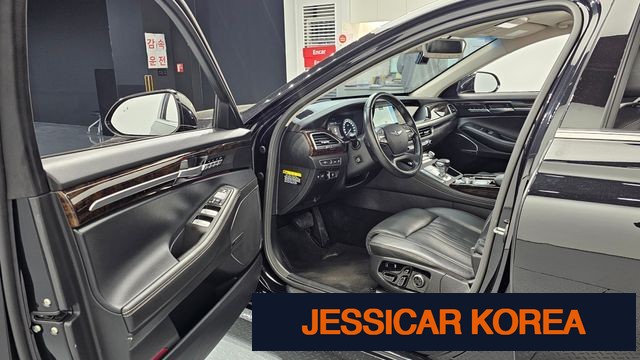 2021 Genesis G90 - Thumbnail 2