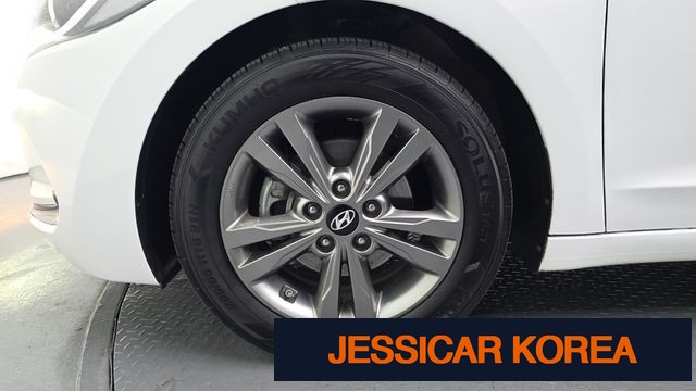 2016 Hyundai Avante AD - Thumbnail 2