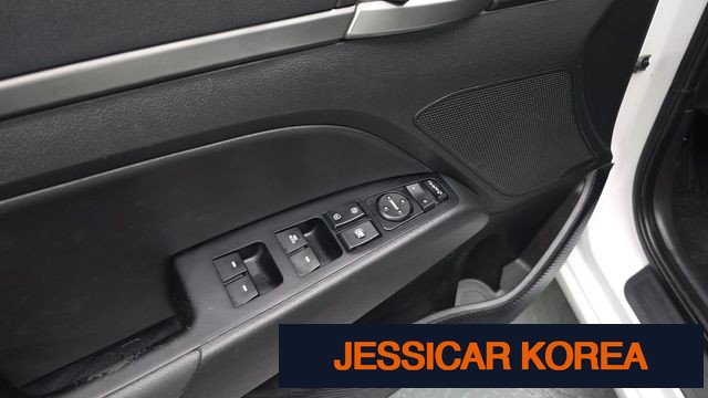 2016 Hyundai Avante AD - Thumbnail 10