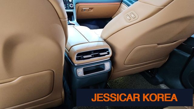 2025 Genesis GV80 - Thumbnail 18