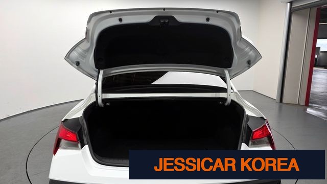 2024 Hyundai The New Avante (CN7) - Thumbnail 8