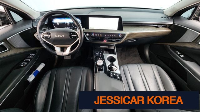 2023 Kia K8 - Thumbnail 3