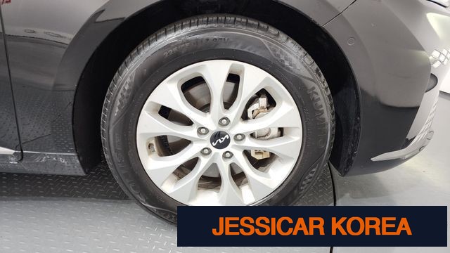 2023 Kia K8 - Thumbnail 12