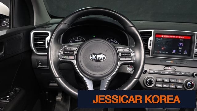 2018 Kia Sportage 4th generation - Thumbnail 3
