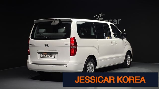 2015 Hyundai Grand Starex - Thumbnail 9