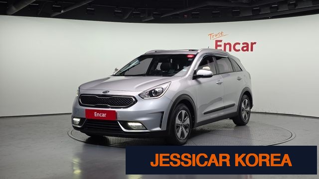 2017 Kia Niro - Thumbnail 2