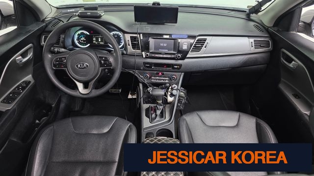2017 Kia Niro - Thumbnail 17