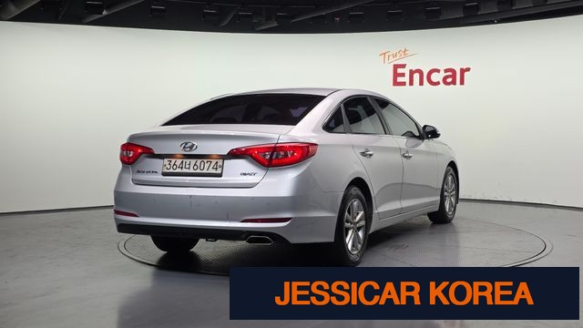 2016 Hyundai LF Sonata - Thumbnail 11