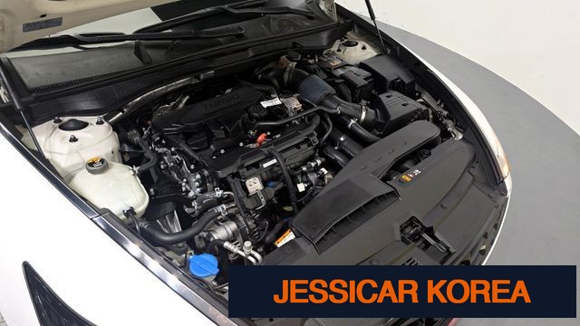 2021 Hyundai Sonata (DN8) - Thumbnail 3