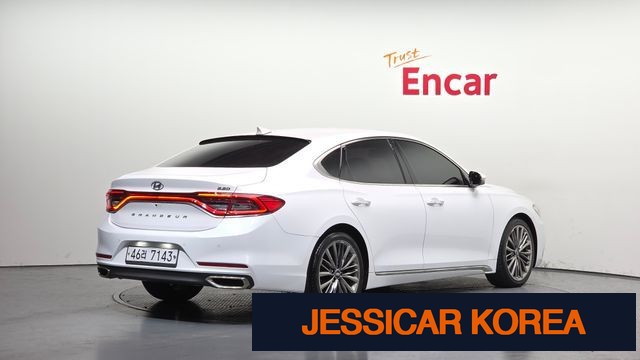 2018 Hyundai Grandeur IG - Thumbnail 8