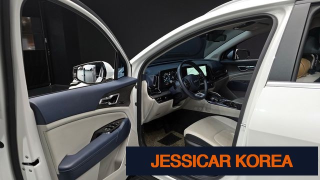 2022 Kia Sportage 5th generation hybrid - Thumbnail 2