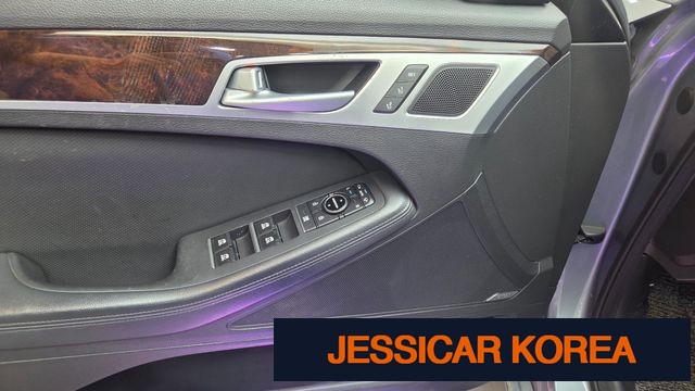 2015 Hyundai Genesis DH - Thumbnail 13