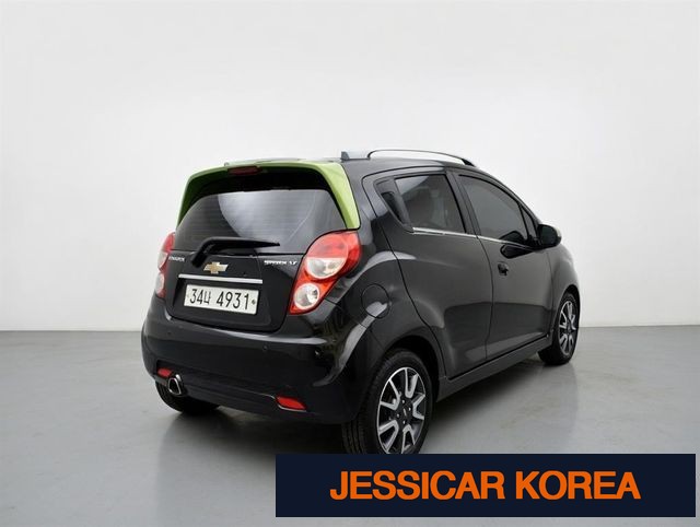 2015 Chevrolet Spark - Thumbnail 2
