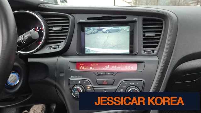 2013 Kia K5 - Thumbnail 10