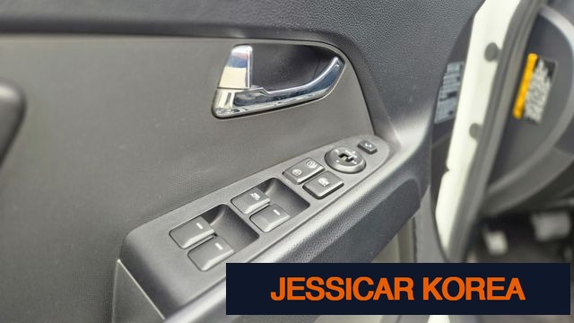 2011 Kia Sportage R - Thumbnail 5