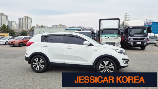 2011 Kia Sportage R - Thumbnail 6