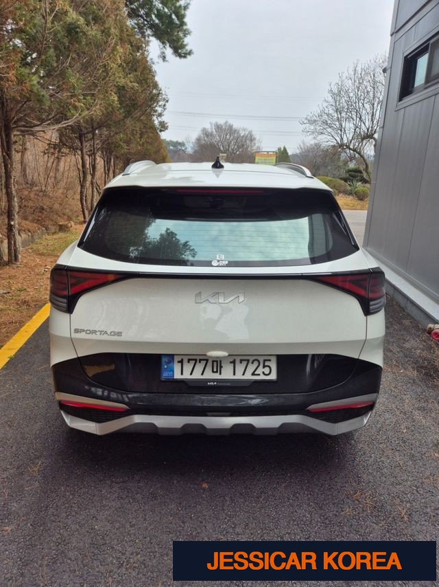 2023 Kia Sportage 5th Gen - Thumbnail 5