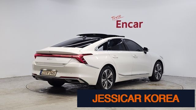 2023 Kia K8 Hybrid - Thumbnail 7
