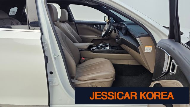 2023 Kia K8 Hybrid - Thumbnail 10