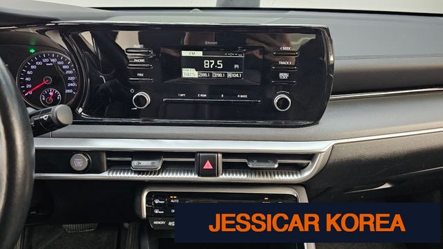 2022 Kia K5 Hybrid 3rd Generation - Thumbnail 16