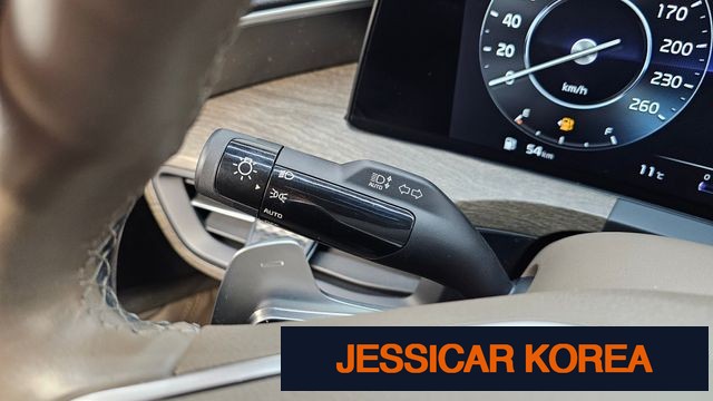 2023 Kia K8 - Thumbnail 7