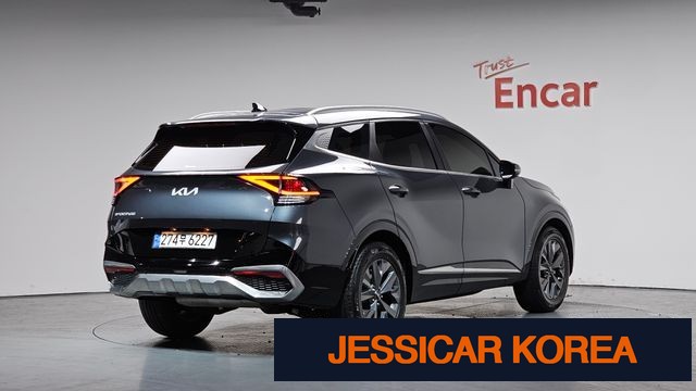 2022 Kia Sportage 5th Gen - Thumbnail 8