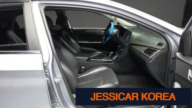 2016 Hyundai LF Sonata - Thumbnail 3