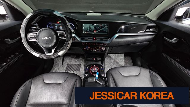 2022 Kia Niro EV - Thumbnail 15