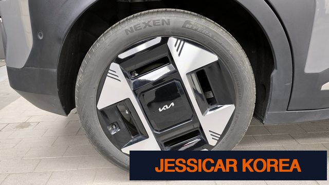 2025 Kia EV3 - Thumbnail 10