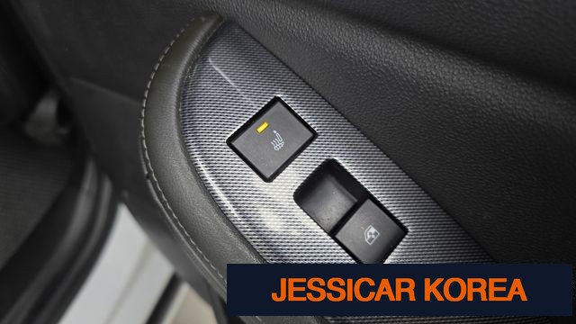 2012 Chevrolet Malibu - Thumbnail 3