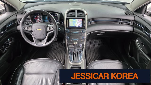 2012 Chevrolet Malibu - Thumbnail 15
