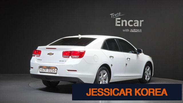 2012 Chevrolet Malibu - Thumbnail 18