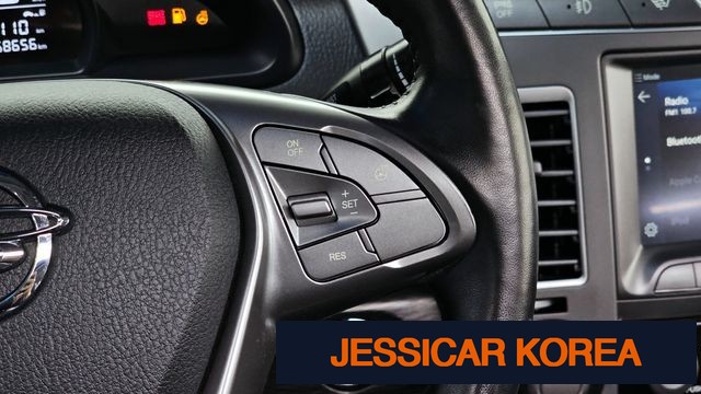 2018 KG Mobility Korando Turismo - Thumbnail 2