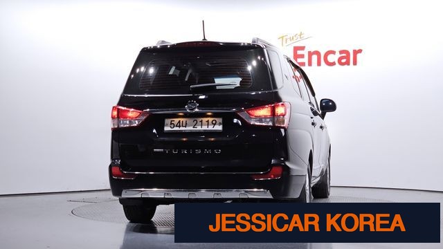 2018 KG Mobility Korando Turismo - Thumbnail 6