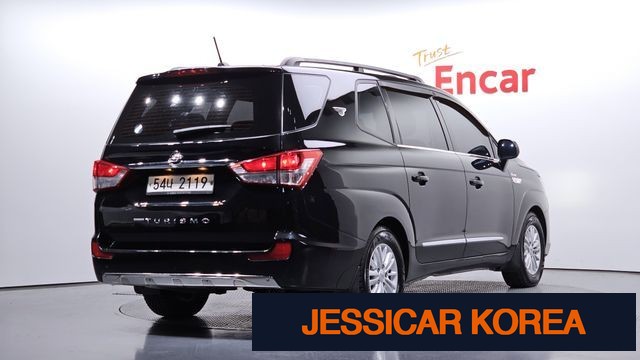 2018 KG Mobility Korando Turismo - Thumbnail 11