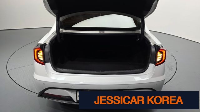 2020 Hyundai Sonata (DN8) - Thumbnail 2