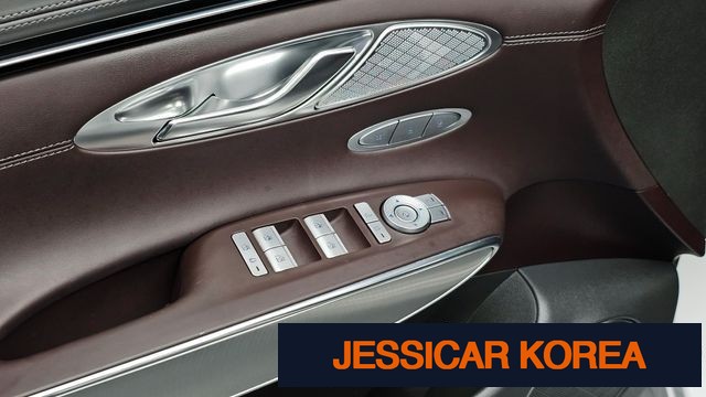 2024 Genesis GV70 - Thumbnail 2