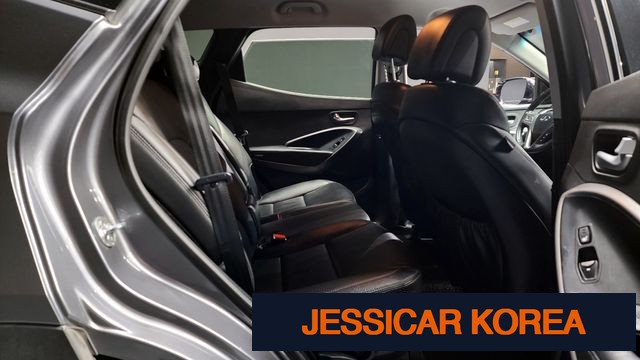 2013 Hyundai Santa Fe DM - Thumbnail 2