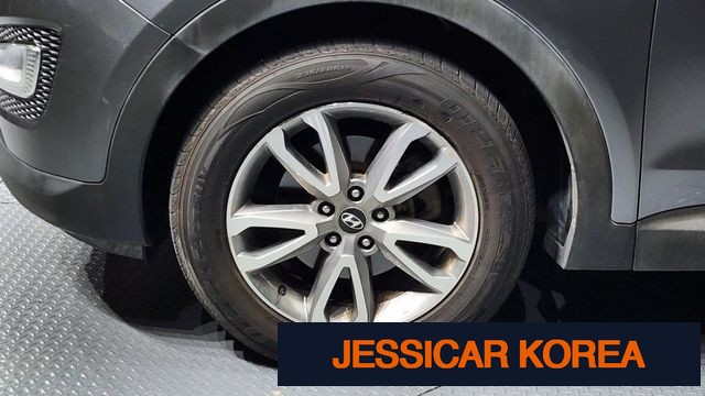 2013 Hyundai Santa Fe DM - Thumbnail 11
