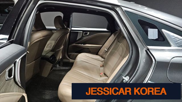 2022 Kia K8 - Thumbnail 5
