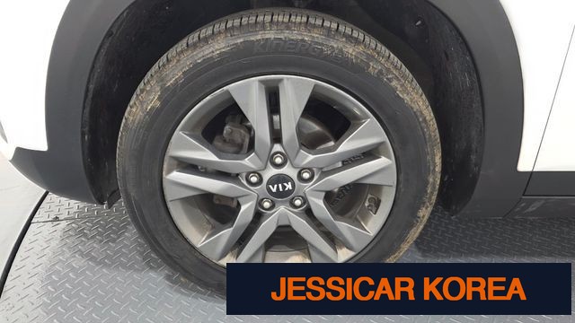 2021 Kia Seltos - Thumbnail 5