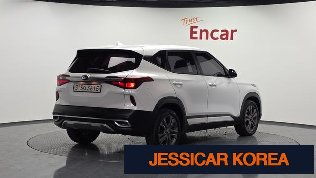 2021 Kia Seltos - Thumbnail 6
