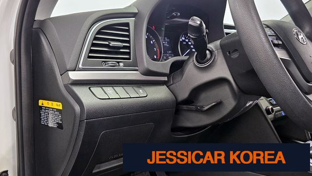 2016 Hyundai Avante AD - Thumbnail 3