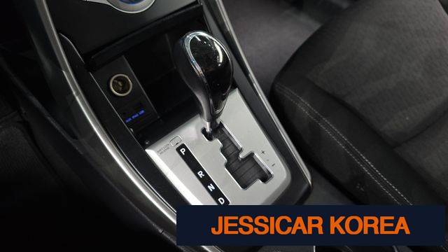 2011 Hyundai Avante MD - Thumbnail 13