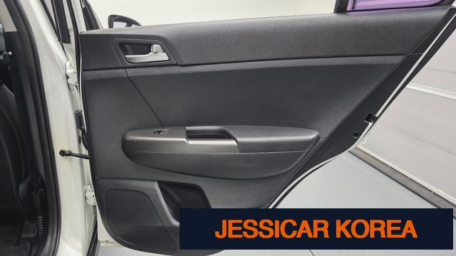 2016 Kia Sportage 4th generation - Thumbnail 3