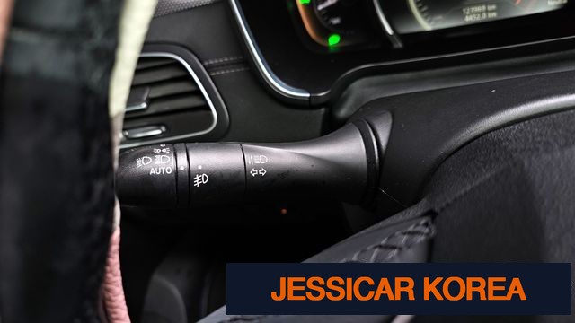 2017 Renault Korea SM6 - Thumbnail 13