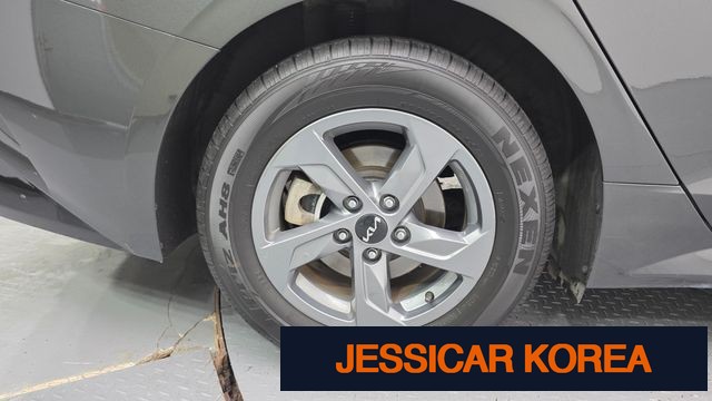 2022 Kia K5 3rd Gen - Thumbnail 17